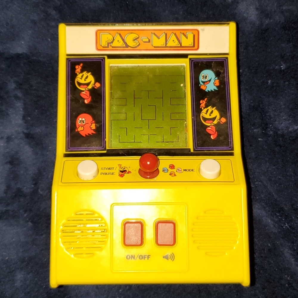 Mini Arcade PacMan game